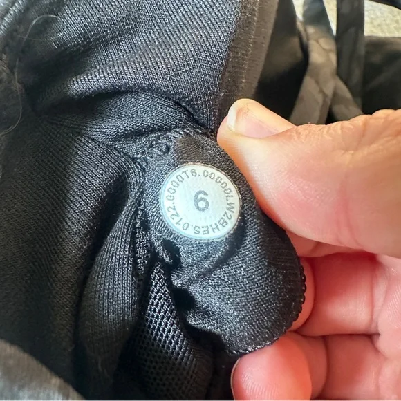 Lululemon Energy Bra Intertwined Camo Deep Coal Multi size 6 - Picture 3 of 4